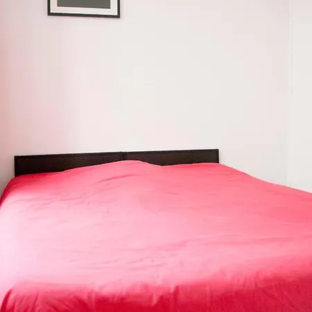 Charming Batignolles Neighborhood *