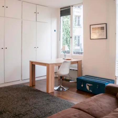 Charming Batignolles Neighborhood Apartman