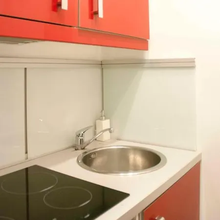Charming Batignolles Neighborhood *